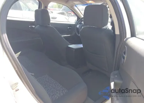 2004 Pontiac Grand Prix Gt1 z USA, uszkodzony, nr VIN 2G2WP522441131156